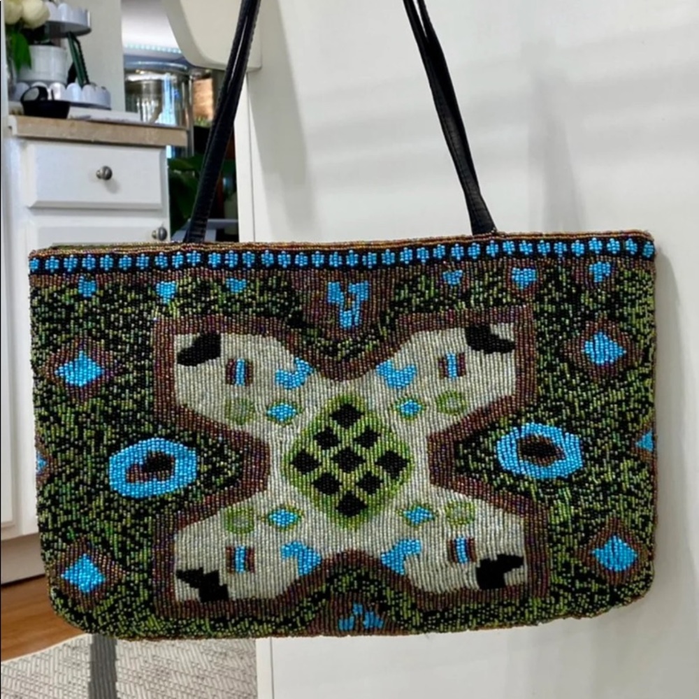 BEAUTIFUL BEADED PURSE